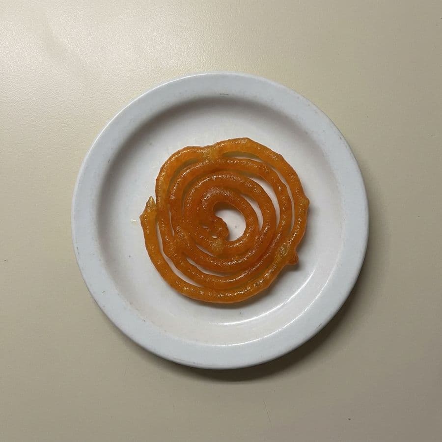 Jalebi (1 piece)
